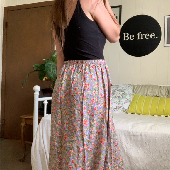 VTG Nikki lavender floral midi skirt - Picture 4 of 10